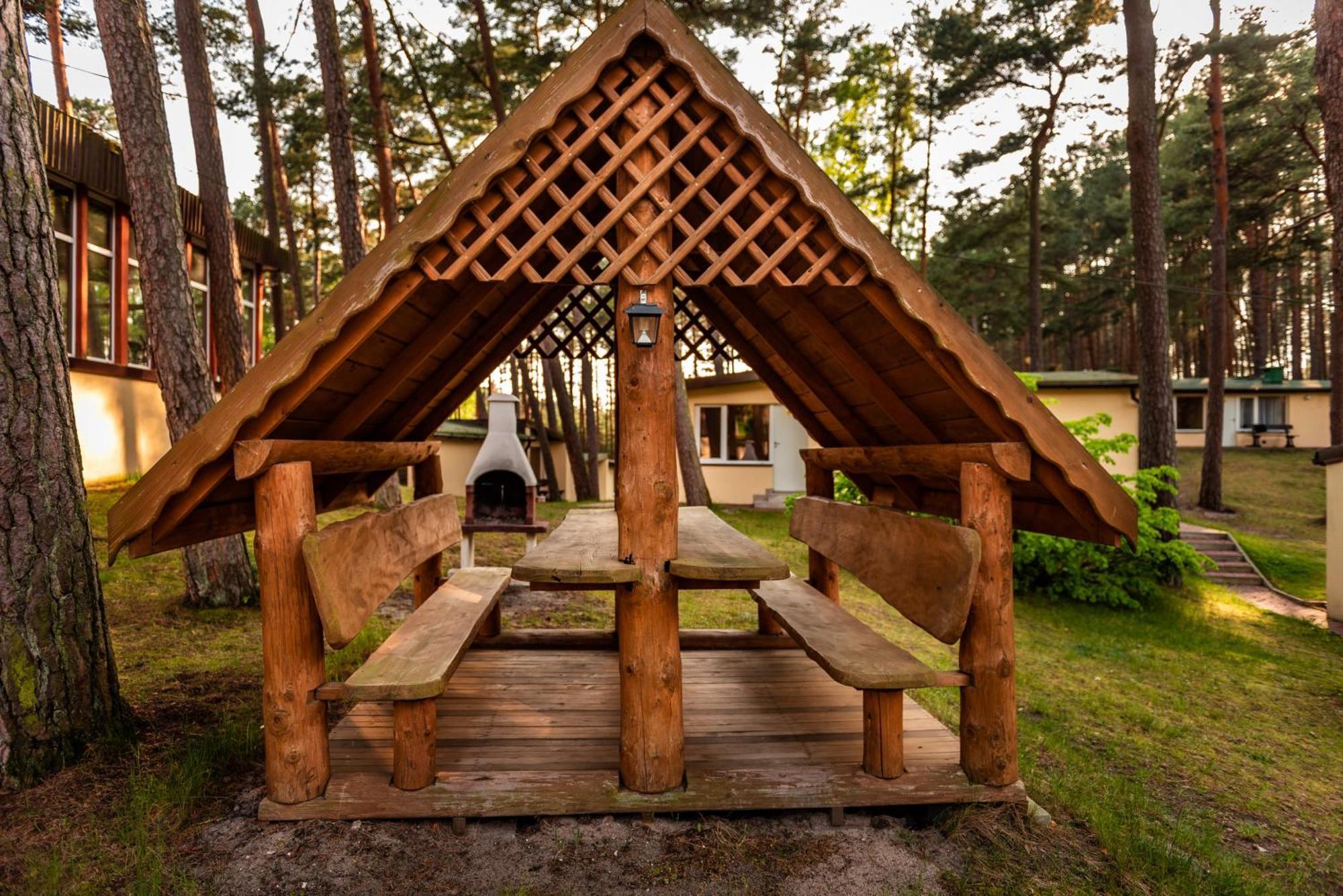 Domki Lesne Uroczysko Ustka Ngoại thất bức ảnh